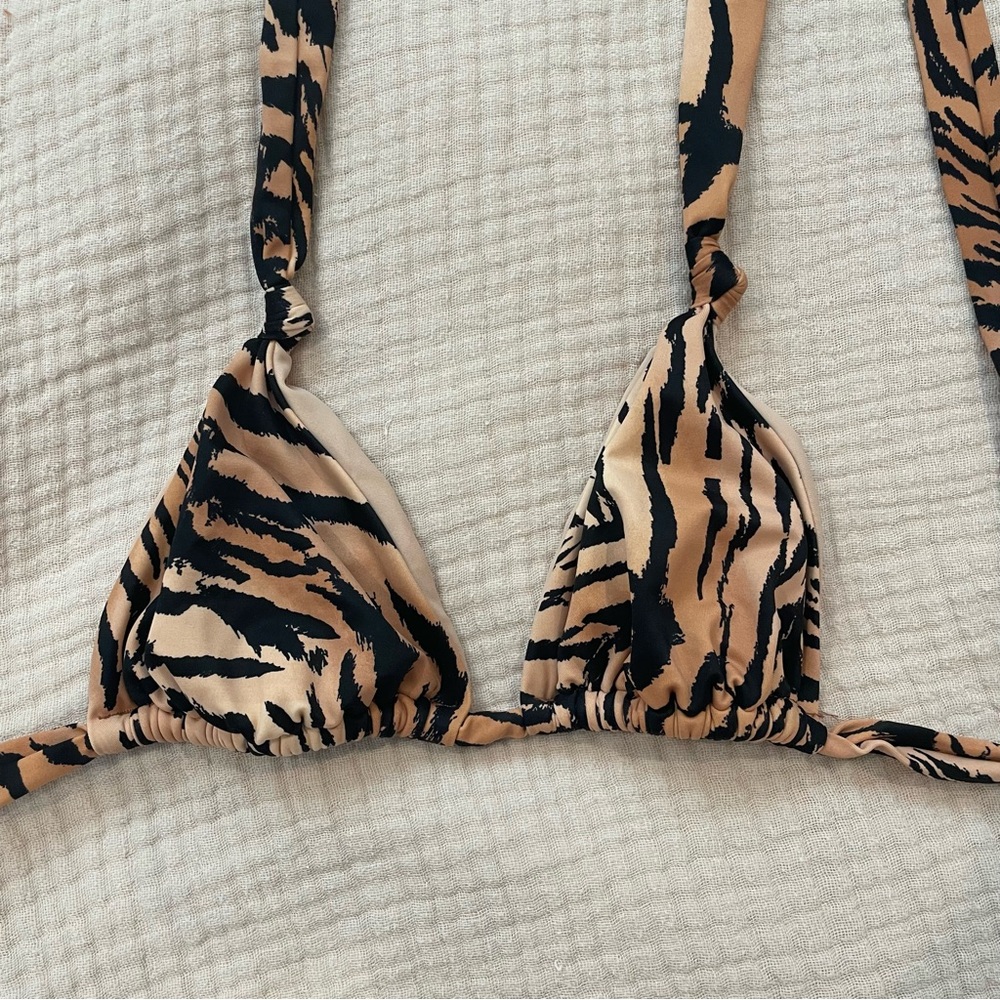 Bikini top